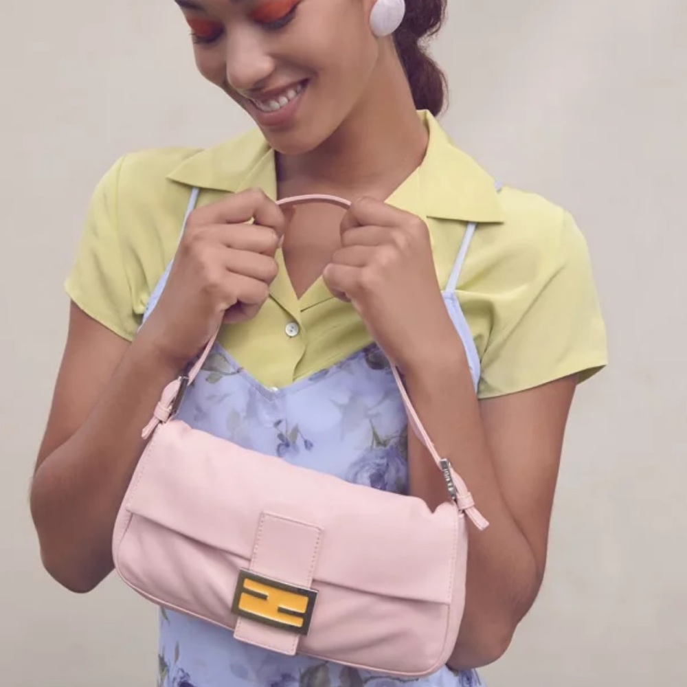 Vintage fendi baguette pink lamb leather authentic